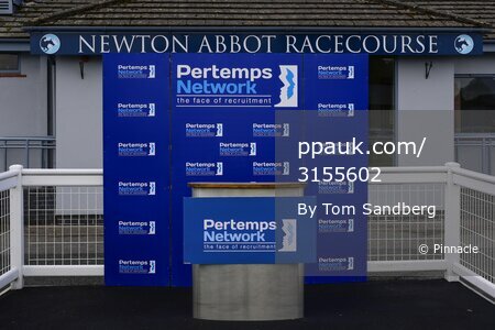 Newton Abbot Races, Newton Abbot, UK - 26 Sept 2022