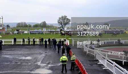 Taunton Races, Taunton, UK - 21 Apr 2021