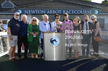 Newton Abbot Races, Newton Abbot, UK - 30 Aug 2022