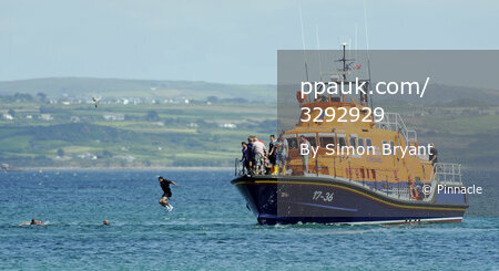 Cornish Pirates Training with RNLI 270712