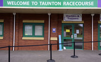 Taunton Races, Taunton, UK - 28 Oct 2020